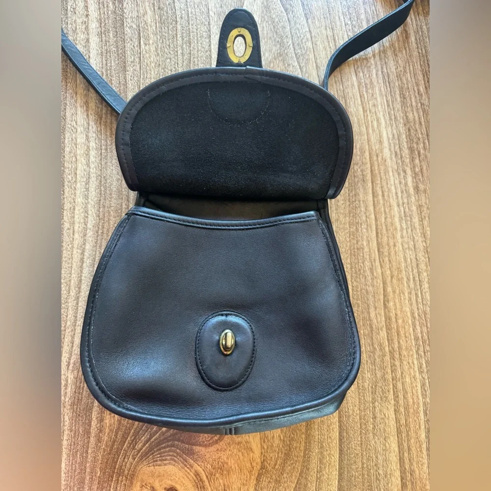 Vintage Coach Post Pouch Bag in Black